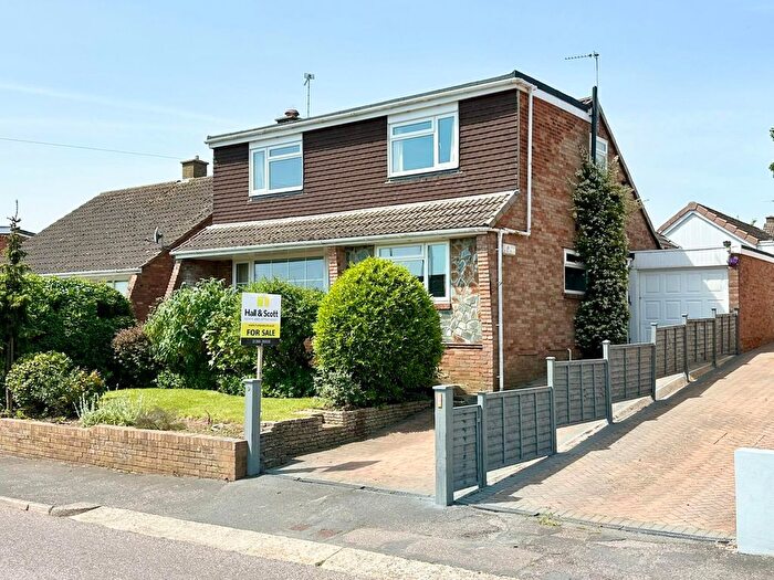 4 Bedroom Property For Sale In Bapton Close, Exmouth, EX8