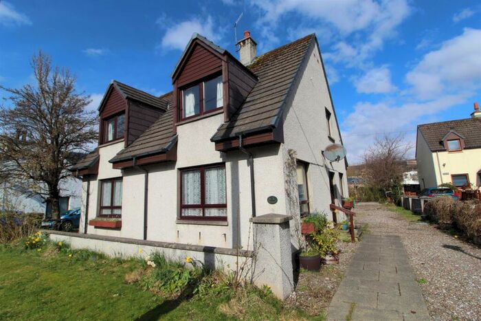 4 Bedroom Detached House For Sale In Pulteney Street, Ullapool, IV26