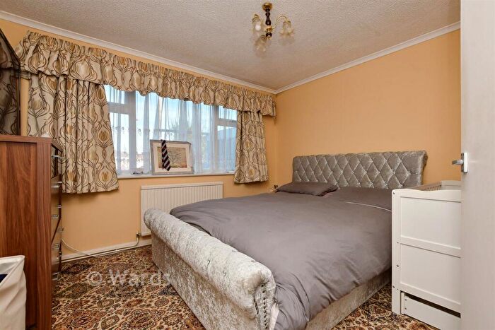 3 Bedroom Detached Bungalow For Sale In Canterbury Road East, Ramsgate, Kent, CT11