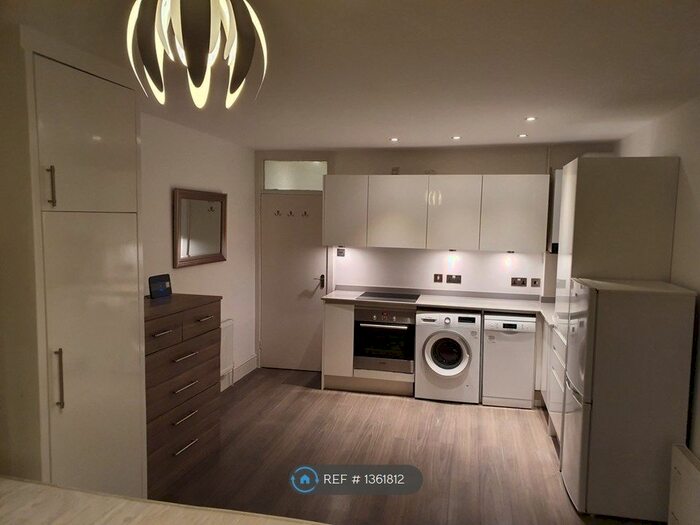 Studio To Rent In Kensal Rise, London, NW10