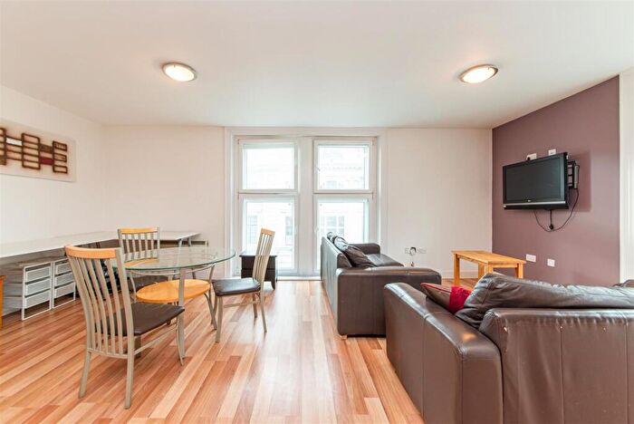 2 Bedroom Apartment To Rent In City Apartments, Northumberland Street, Newcastle Upon Tyne, NE1