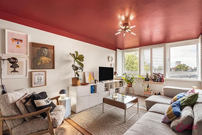 2 Bedroom Flat For Sale In Scotney House, Mead Place, London, E9