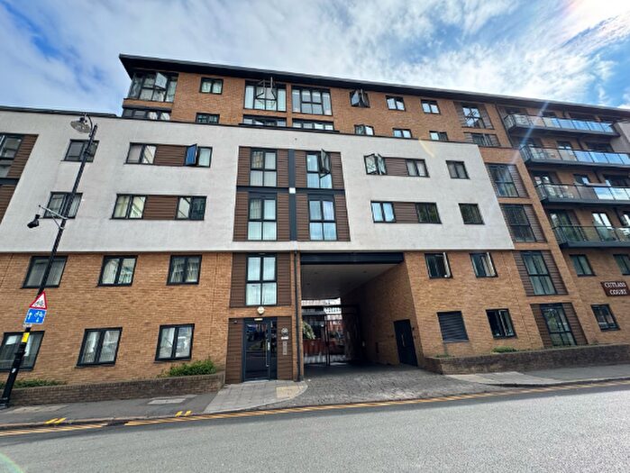 1 Bedroom Apartment To Rent In Cutlass Court, B1