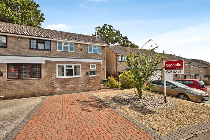 4 Bedroom Semi-Detached House For Sale In Wilton Road, Yeovil, BA21