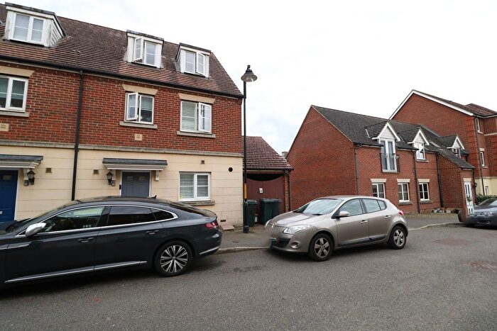 4 Bedroom Semi Detached House For Sale In Ordinance Way, Ashford, TN23