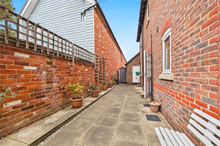 2 Bedroom Apartment For Sale In Saxon Place, Pangbourne, Reading, Berkshire, RG8