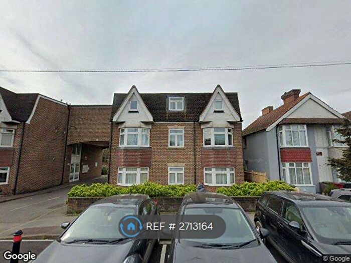 1 Bedroom Flat To Rent In Clarence Court, Langley, SL3