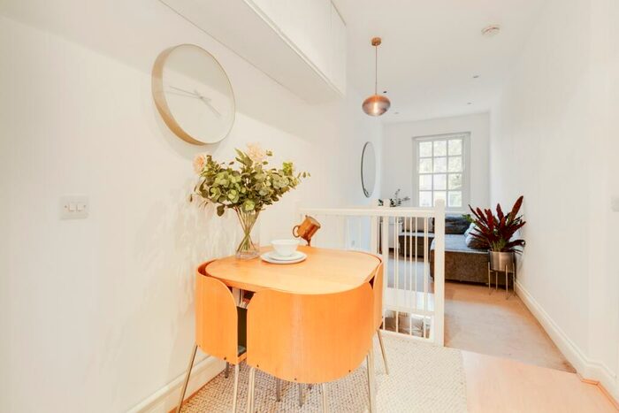 1 Bedroom House To Rent In Culford Road London, N1