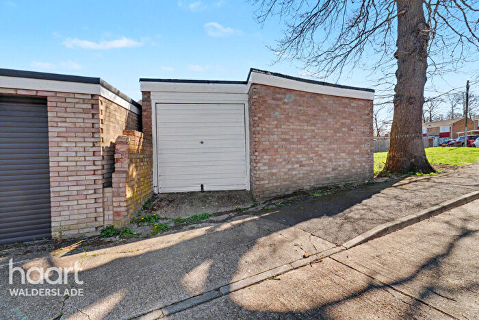 4 Bedroom End Of Terrace House For Sale In Opal Green, Chatham, ME5