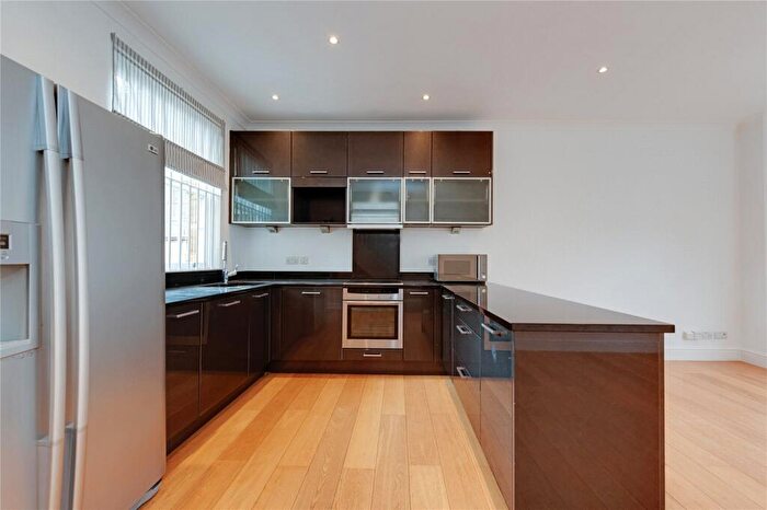 4 Bedroom House To Rent In Queens Grove, St Johns Wood, London, NW8