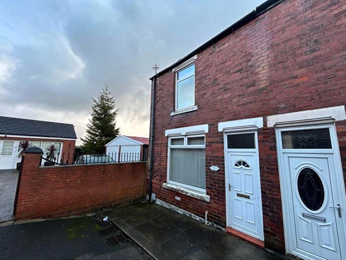 2 Bedroom End Of Terrace House To Rent In Ruby Street, Shildon, DL4