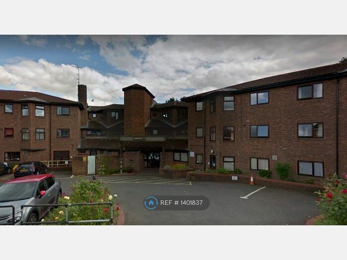 1 Bedroom Flat To Rent In Osprey House, Studley, B80