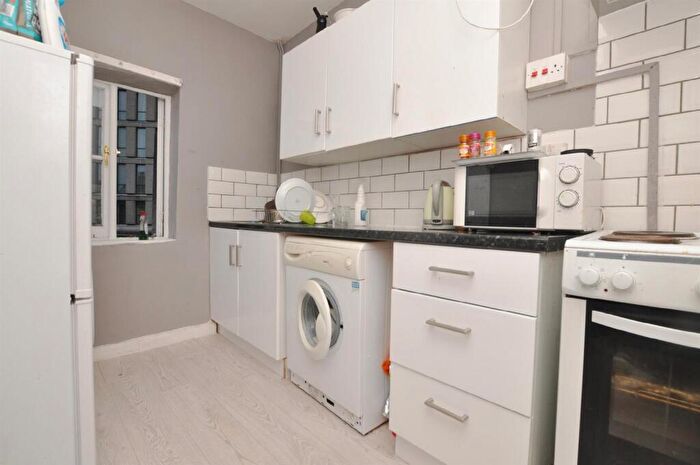 3 Bedroom Flat To Rent In Cumberland Street, St.Pauls, BS2
