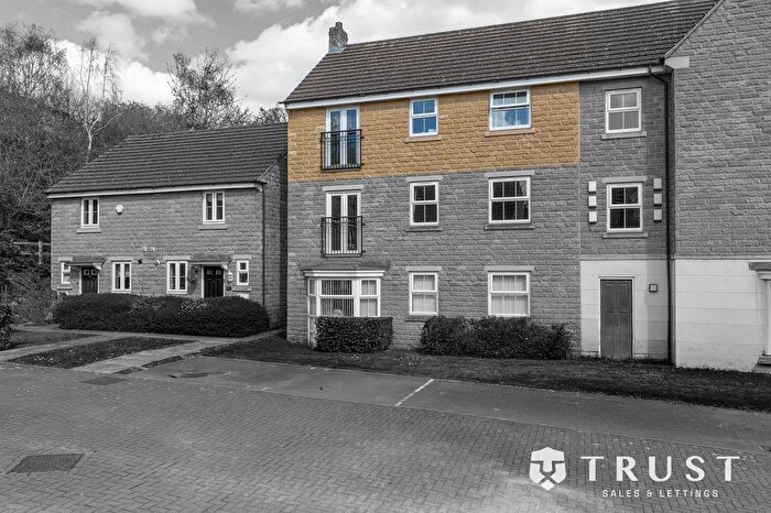 2 Bedroom Flat For Sale In Elsham Meadows, Dewsbury, WF12