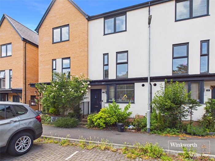 4 Bedroom Town House To Rent In Coley Avenue, Reading, Berkshire, RG1