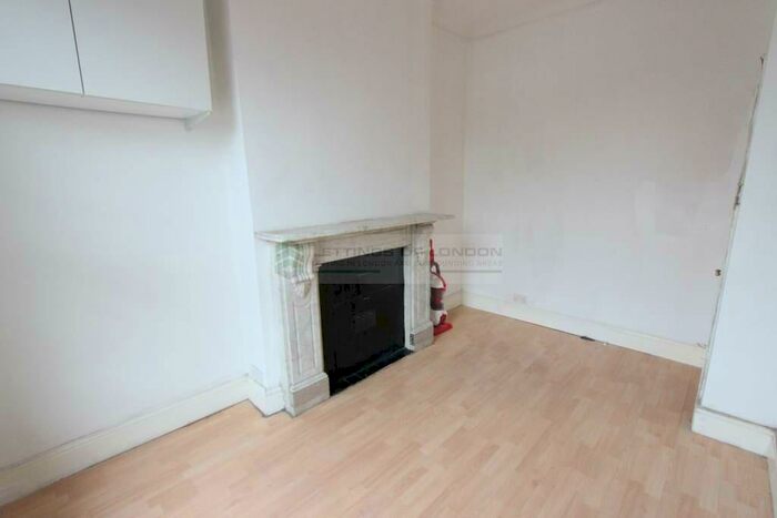 3 Bedroom Flat To Rent In Rectory Road, London, N16