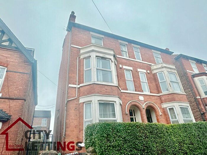 5 Bedroom Semi-Detached House To Rent In Burford Road, NG7