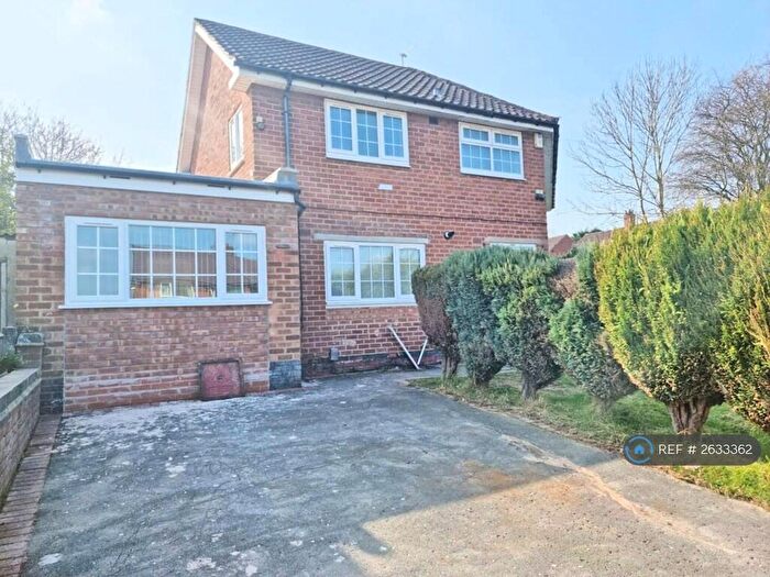 4 Bedroom Semi-Detached House To Rent In Bickington Road, Birmingham, B32