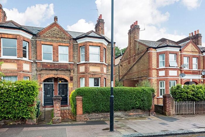 2 Bedroom Maisonette To Rent In Stondon Park, Forest Hill, London, SE23