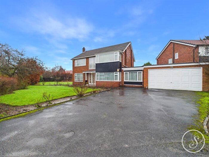 4 Bedroom Property For Sale In Detached House With Building Plot, LS17