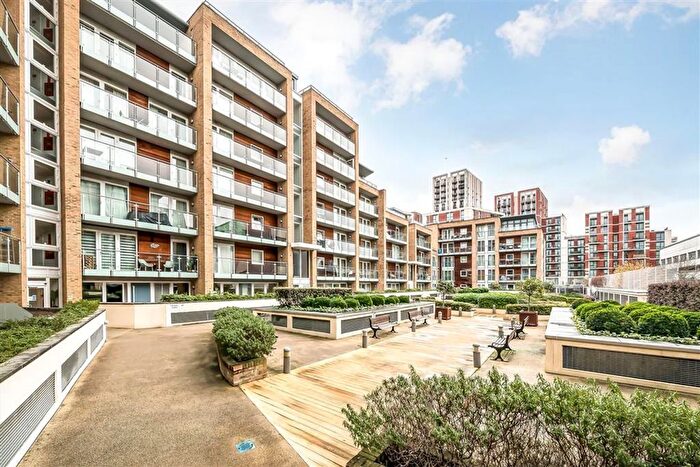 1 Bedroom Flat To Rent In Battersea Park Road, Nine Elms, SW8