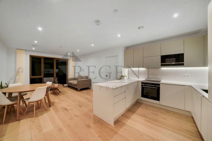 2 Bedroom Flat To Rent In Lily House, Capital Interchange Way, TW8