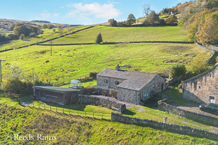 2 Bedroom Bungalow For Sale In Mytholmroyd, Hebden Bridge, HX7