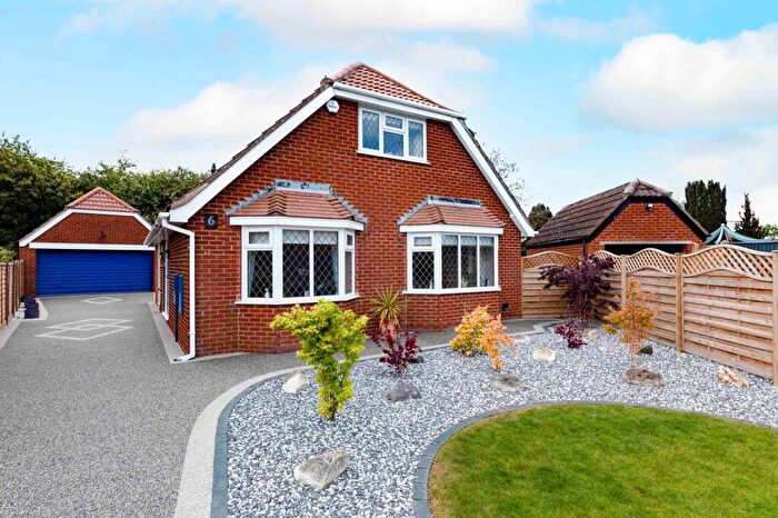 4 Bedroom Detached House For Sale In Kenford Court, New Waltham, DN36