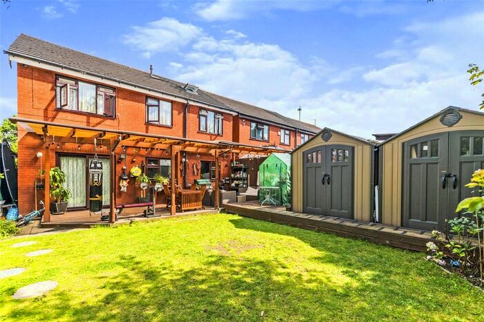 7 Bedroom Detached House For Sale In Ashbrook Farm Close, Stockport, Greater Manchester, SK5