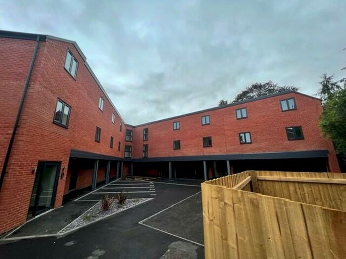 1 Bedroom Apartment To Rent In Burton Lodge, Nottingham, Nottinghamshire, NG4