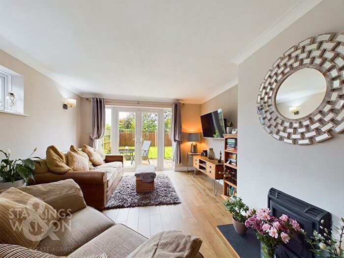 2 Bedroom Detached Bungalow For Sale In Station Road, Lingwood, Norwich, NR13
