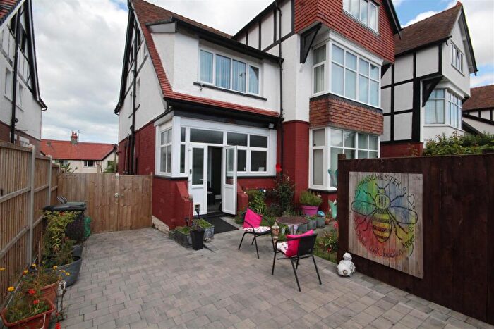 7 Bedroom Detached House For Sale In Conway Road, Colwyn Bay, LL29