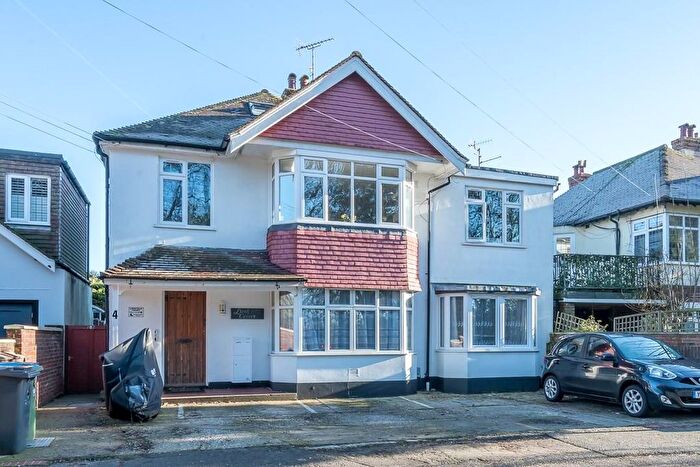 2 Bedroom Flat For Sale In Silverston Avenue, Aldwick, PO21