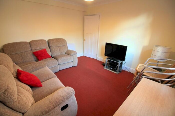 5 Bedroom Detached House To Rent In Rugby Road, Leamington Spa, CV32