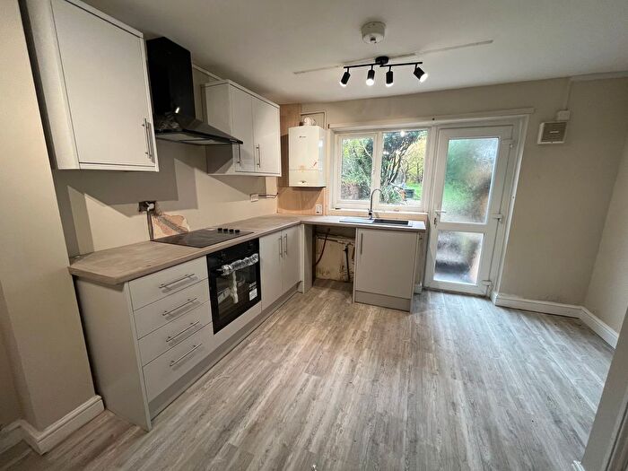 2 Bedroom Property To Rent In Hurcott Road, Kidderminster, DY10