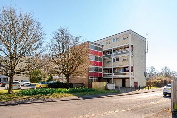 Flat For Sale In Wavell Road, Bitterne, Southampton, Hampshire, SO18