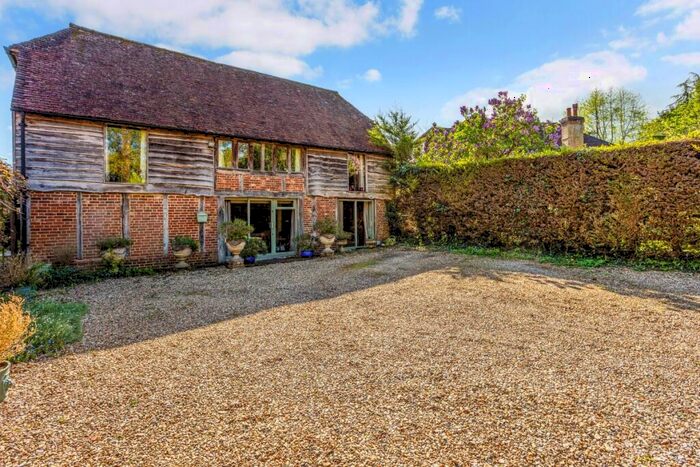 1 Bedroom Barn To Rent In Spratts Hatch Lane Winchfield, RG27