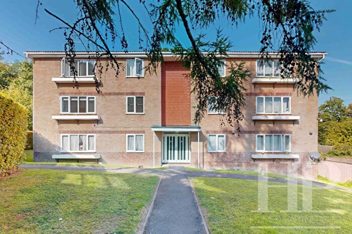 1 Bedroom Flat To Rent In Balcombe Road, Crawley, RH10