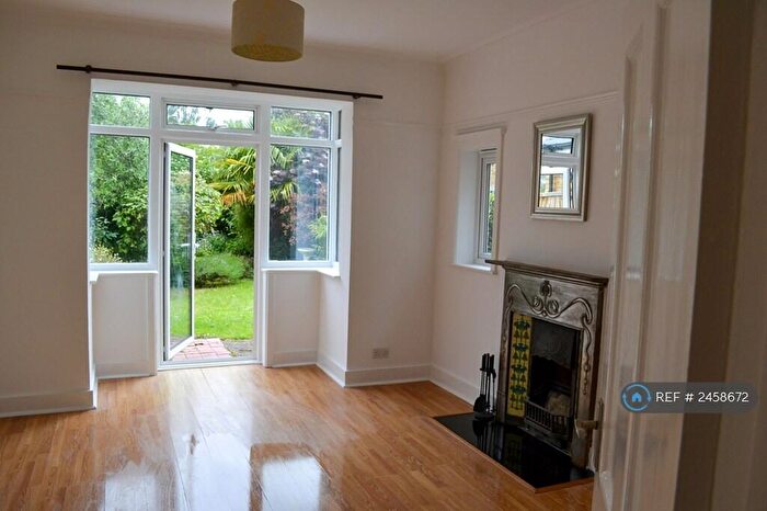1 Bedroom Flat To Rent In East Dulwich, London, SE22