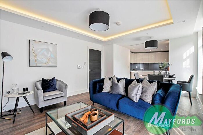 2 Bedroom Flat To Rent In , Chandos Way, Hampstead Reach, London, NW11