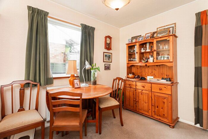 3 Bedroom Bungalow For Sale In Seabrook Court, Seabrook, CT21