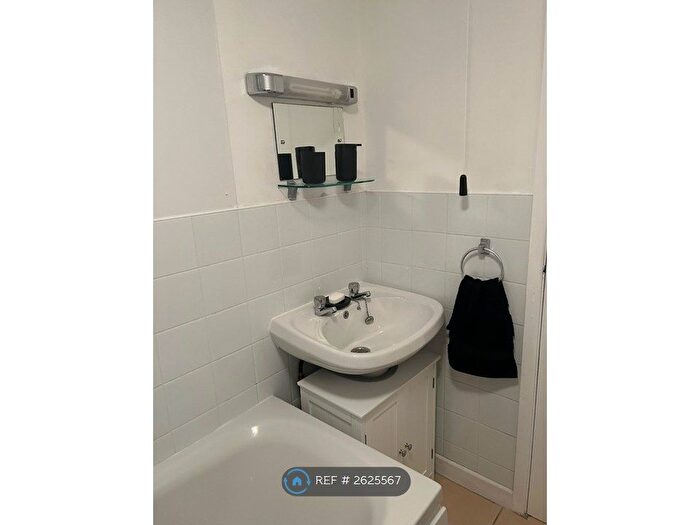 1 Bedroom Flat To Rent In Yew Cottage, Harrowbarrow, Callington, PL17