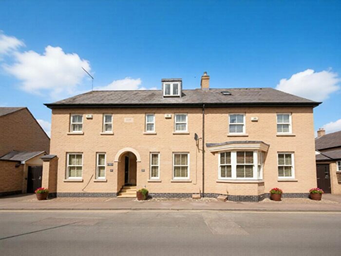 3 Bedroom Town House To Rent In Tanners Row, St Ives, Cambs, PE27
