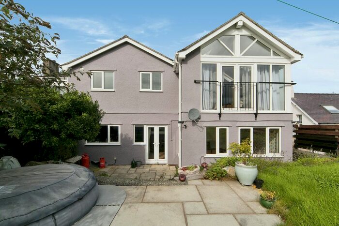 4 Bedroom Semi-Detached House For Sale In Pen Y Ffriddoedd, Tregarth, Bangor, Gwynedd, LL57