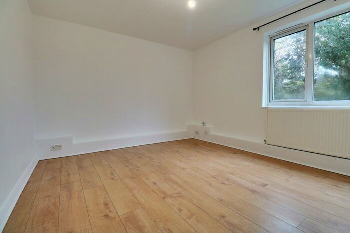 2 Bedroom Apartment To Rent In Downs Court Road, Purley, Surrey, CR8
