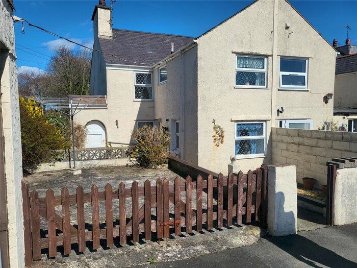 3 Bedroom End Of Terrace House For Sale In London Road, Valley, Holyhead, Isle Of Anglesey, LL65