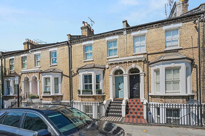 3 Bedroom Terraced House For Sale In Greenside Road, London, W12