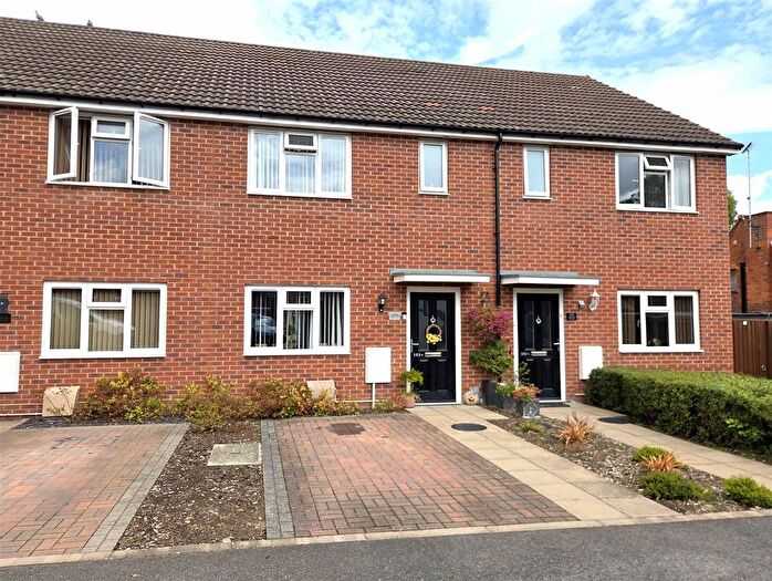 3 Bedroom Terraced House For Sale In Abberley Avenue, Stourport-On-Severn, DY13