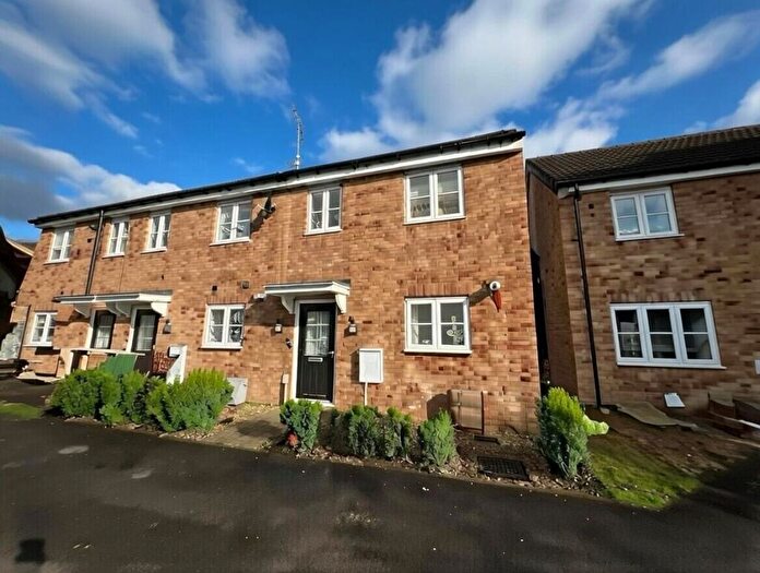 3 Bedroom Semi Detached House For Sale In Deer Park Way, Thorney, PE6