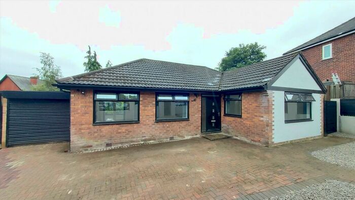 3 Bedroom Bungalow To Rent In Hilldale Avenue, Manchester, Manchester, M9